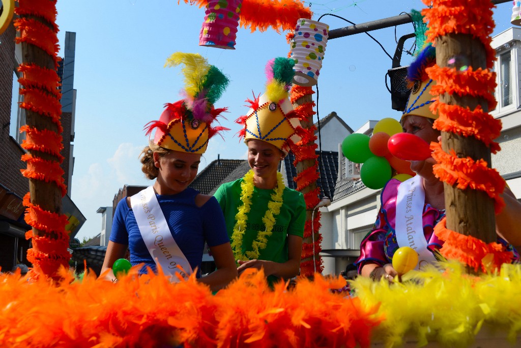 ../Images/Zomercarnaval Noordwijkerhout 2016 083.jpg